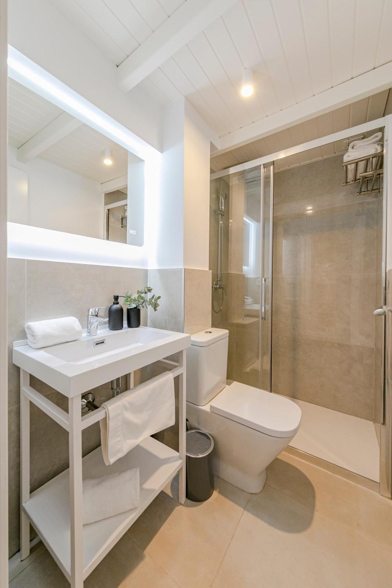 Isg Apartments Conde Negro 10 塞维利亚 外观 照片