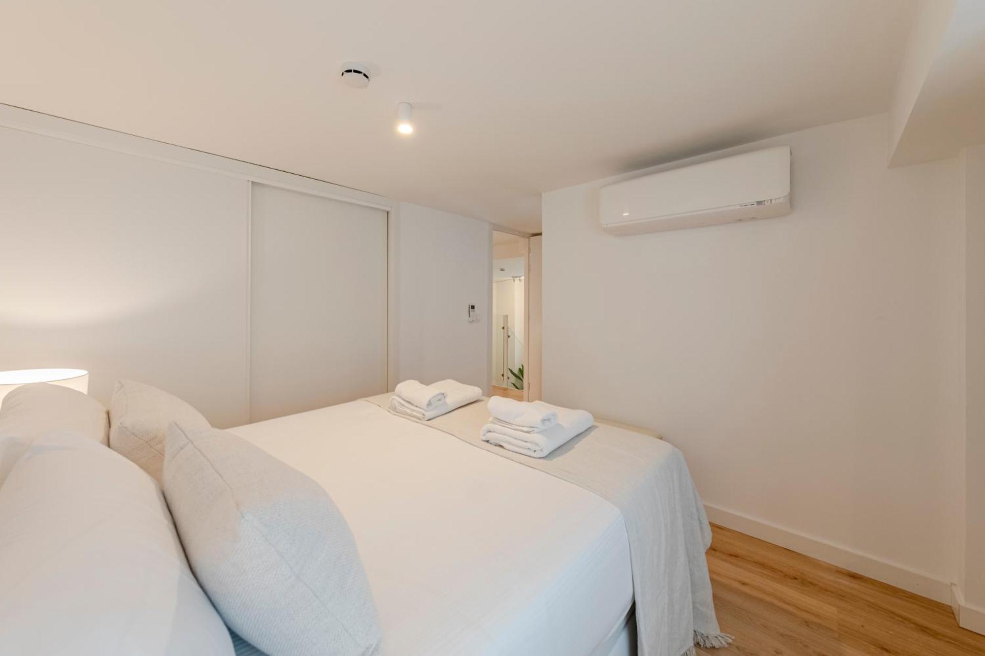 Isg Apartments Conde Negro 10 塞维利亚 外观 照片